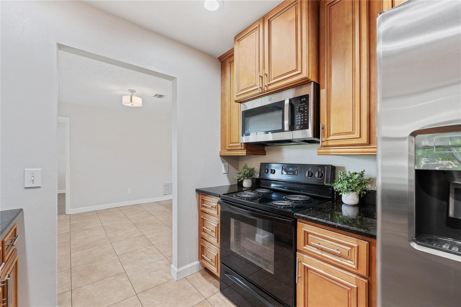 1016 MANCHESTER CIRCLE — photo 9 of 22