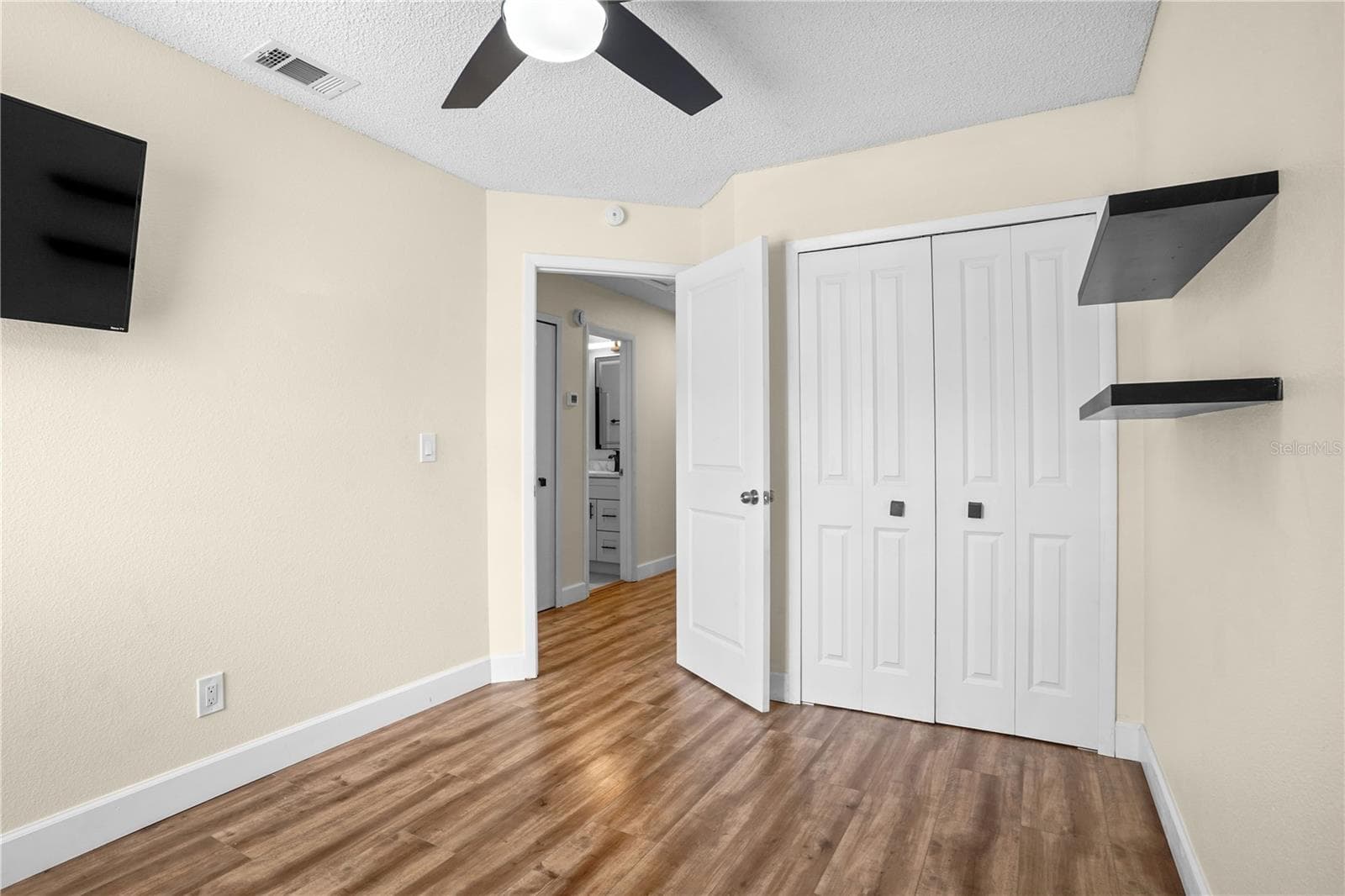 2823 BOULDER FALLS COURT — photo 33 of 48