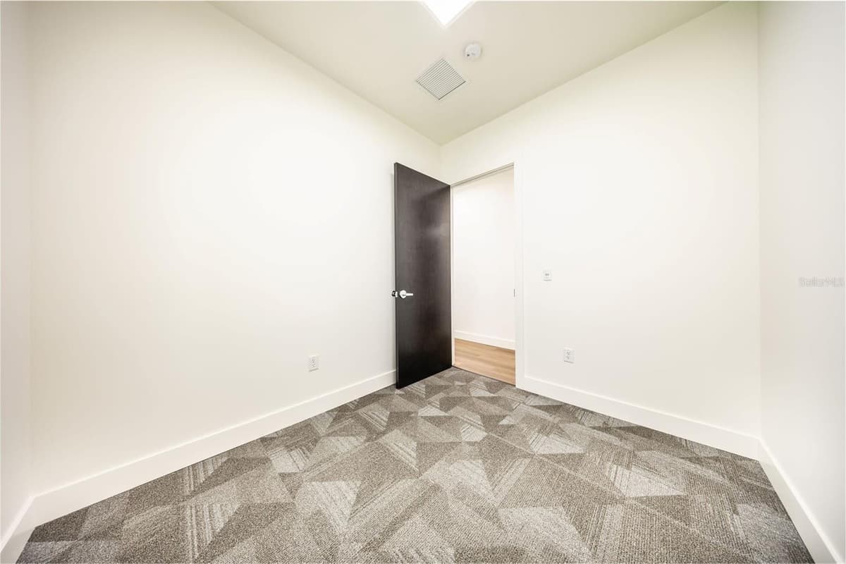 741 CIARA CREEK COVE — photo 31 of 43