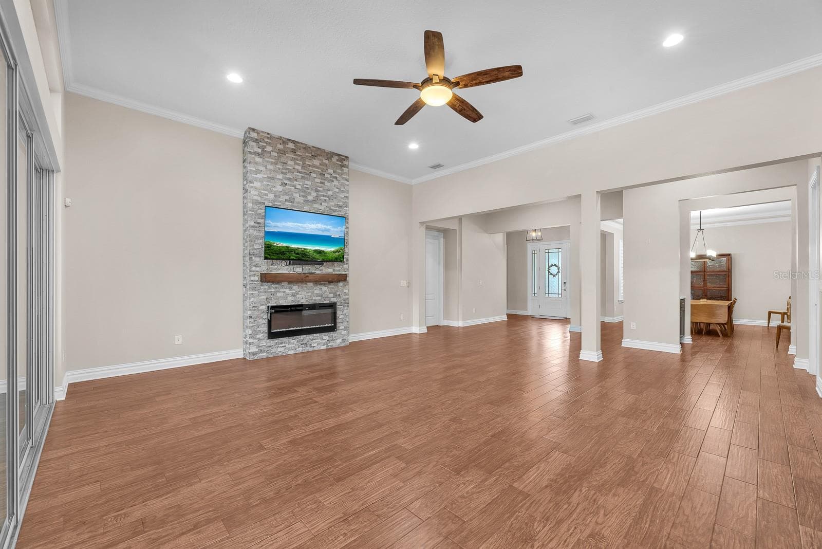 5208 ALAFIA FALLS DRIVE — photo 6 of 54