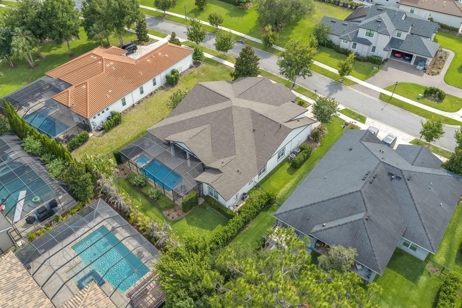 5208 ALAFIA FALLS DRIVE — photo 2 of 54