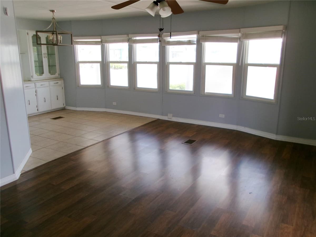 35055 DALE AVENUE — photo 6 of 10