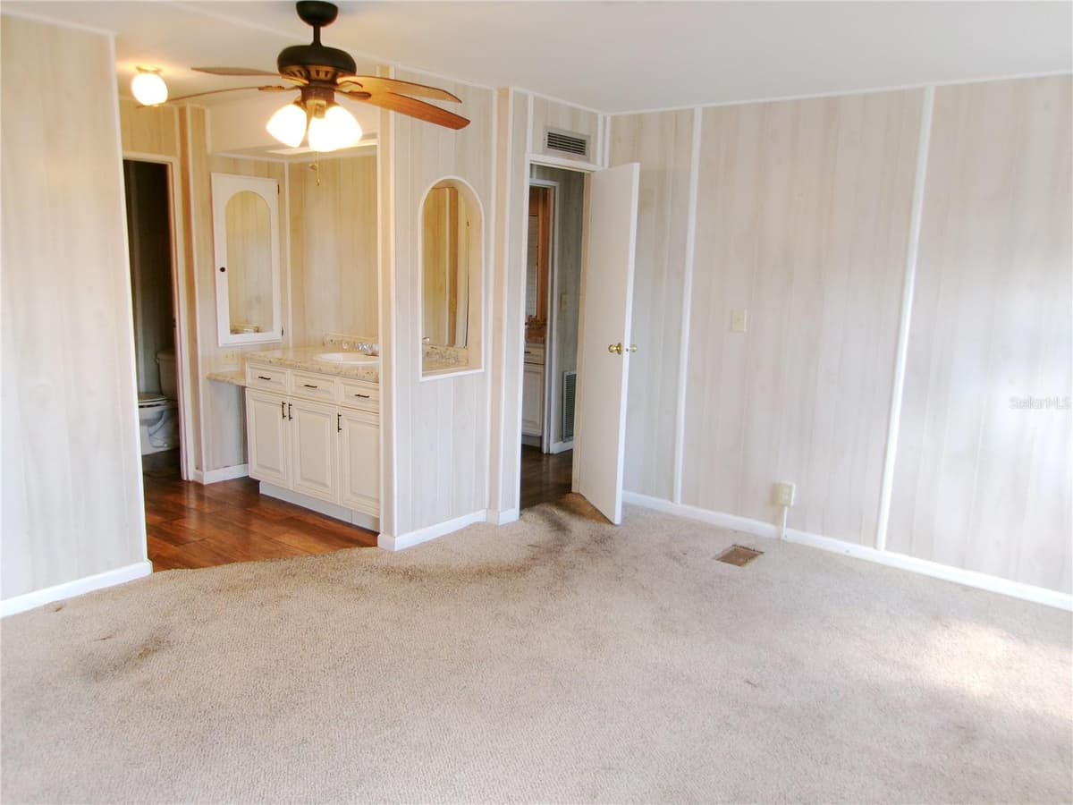 35055 DALE AVENUE — photo 9 of 10