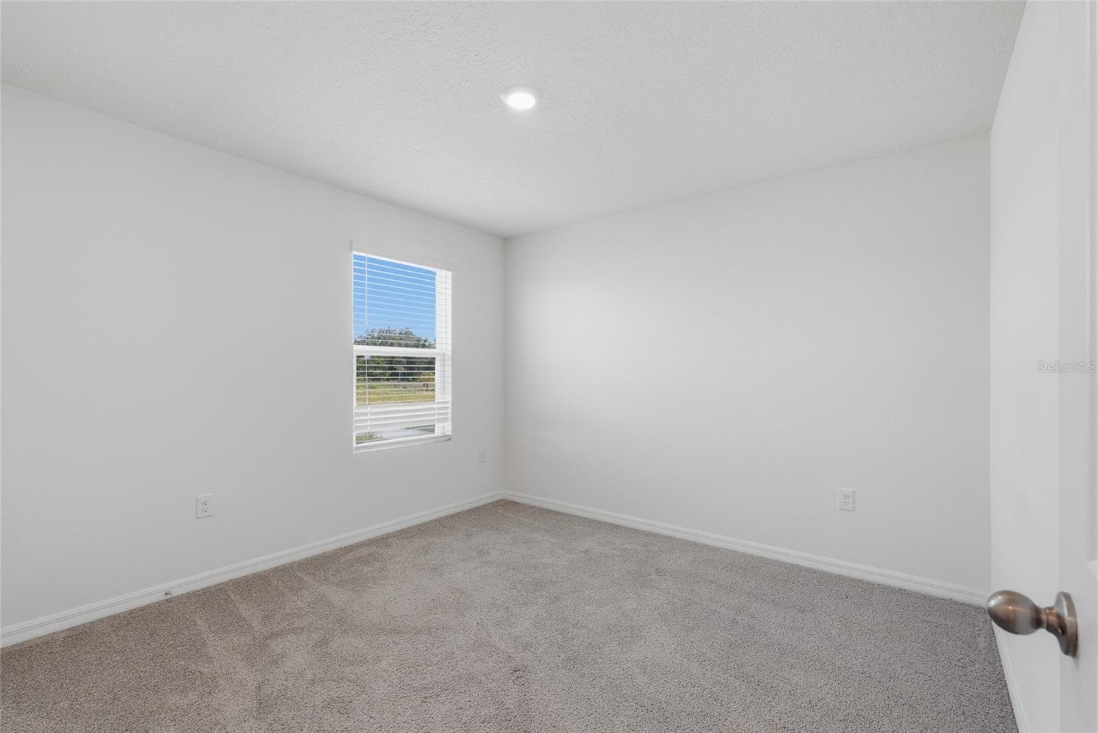24799 11TH PLACE — photo 18 of 31