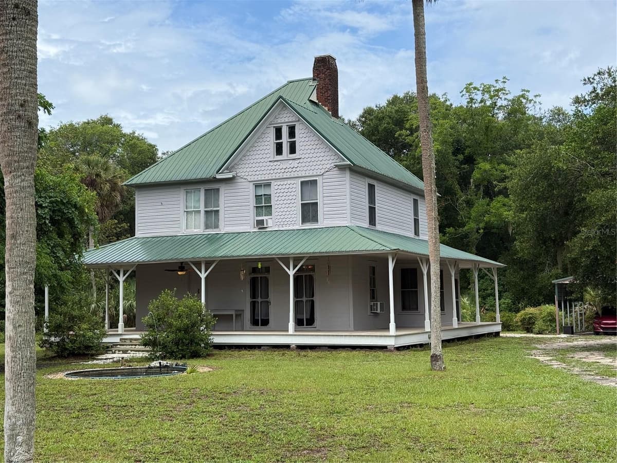 110 VOLUSIA AVENUE — photo 1 of 33