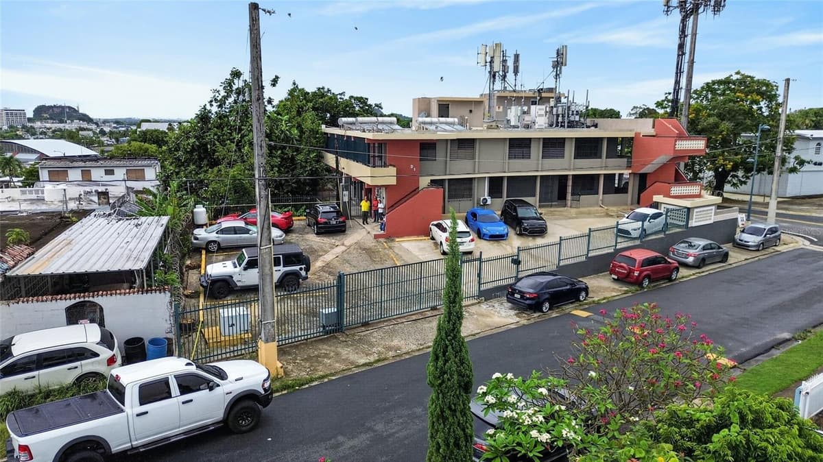 1 HNAS DAVILA, BETANCES ESQ A D — photo 15 of 19