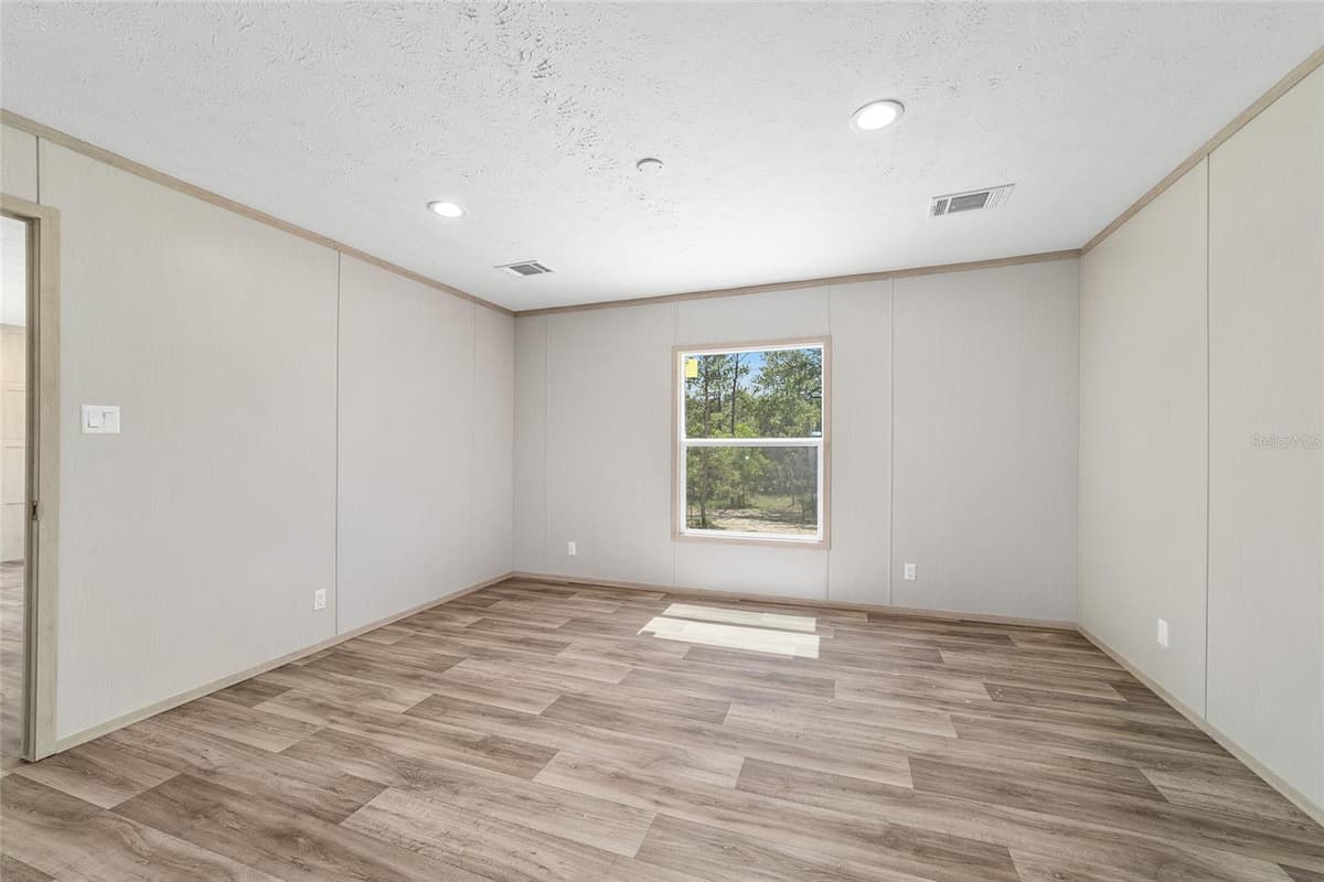 14830 21ST PLACE — photo 32 of 61