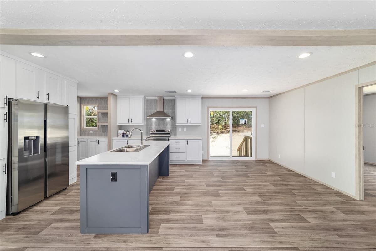 14830 21ST PLACE — photo 3 of 61