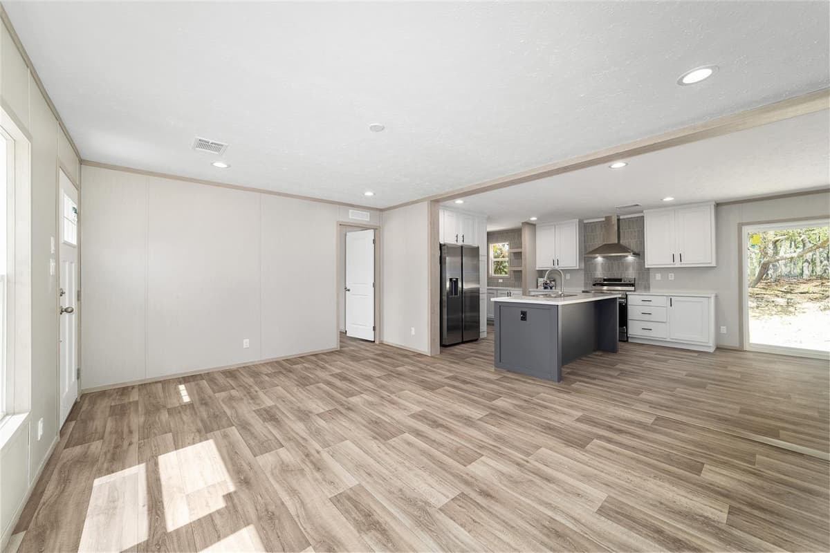 14830 21ST PLACE — photo 21 of 61