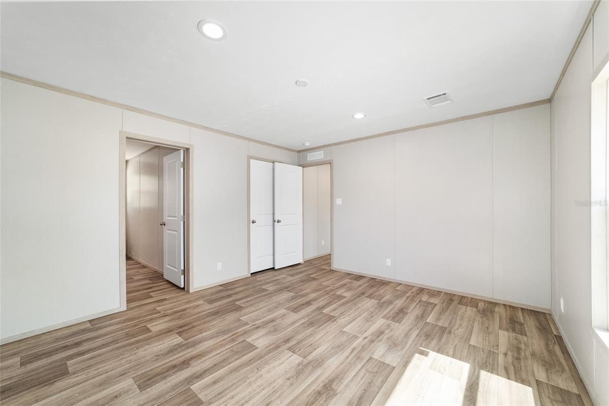 14830 21ST PLACE — photo 31 of 61