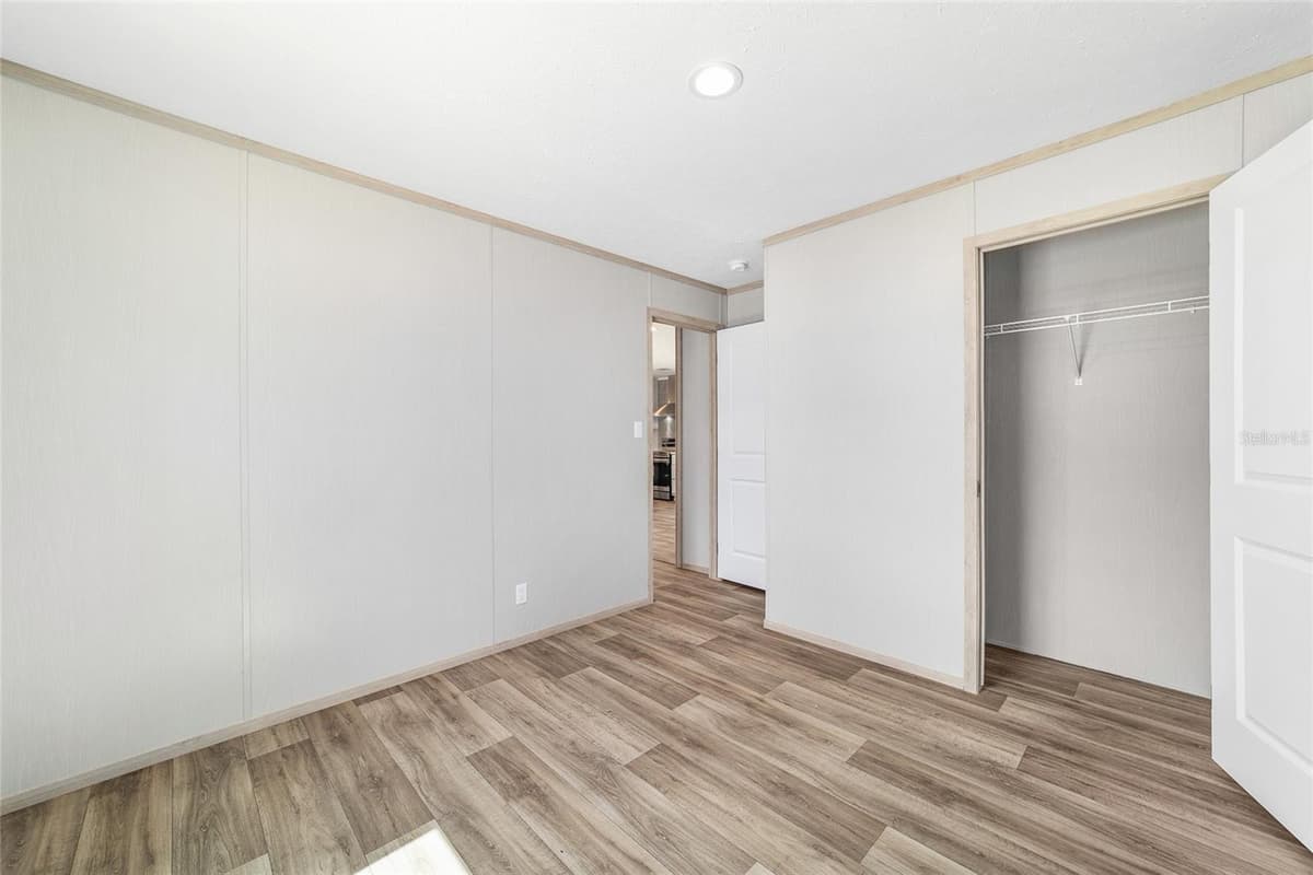 14830 21ST PLACE — photo 39 of 61