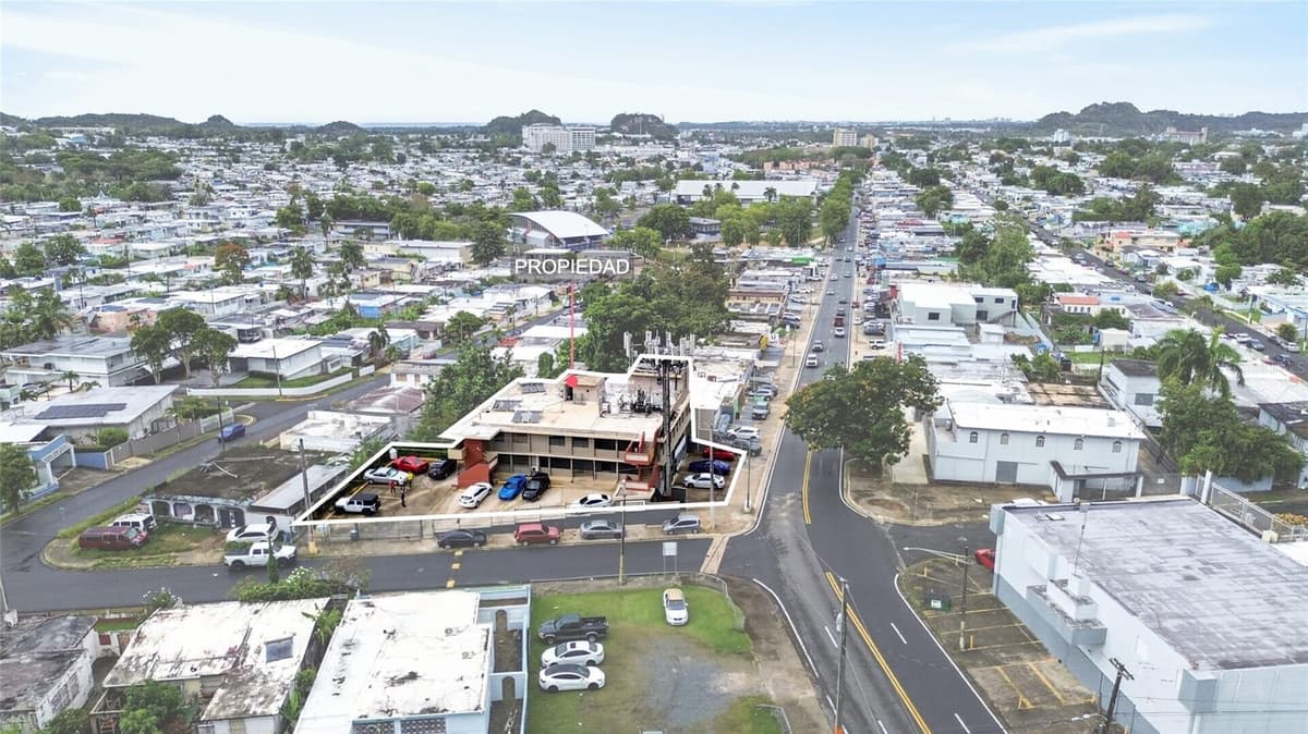 1 HNAS DAVILA, BETANCES ESQ A D — photo 4 of 19