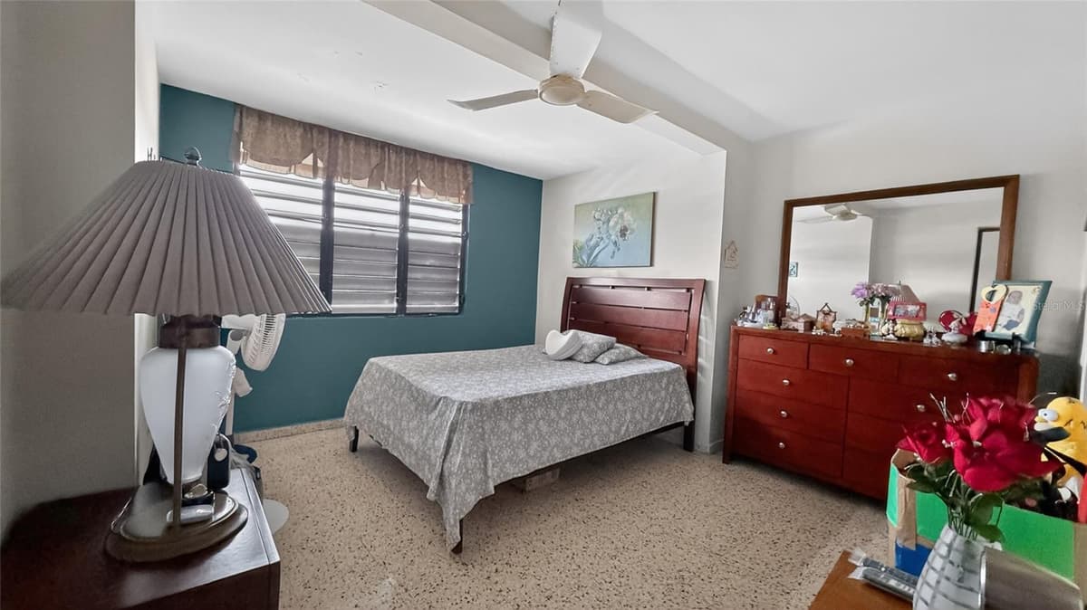 1 HNAS DAVILA, BETANCES ESQ A D — photo 5 of 19