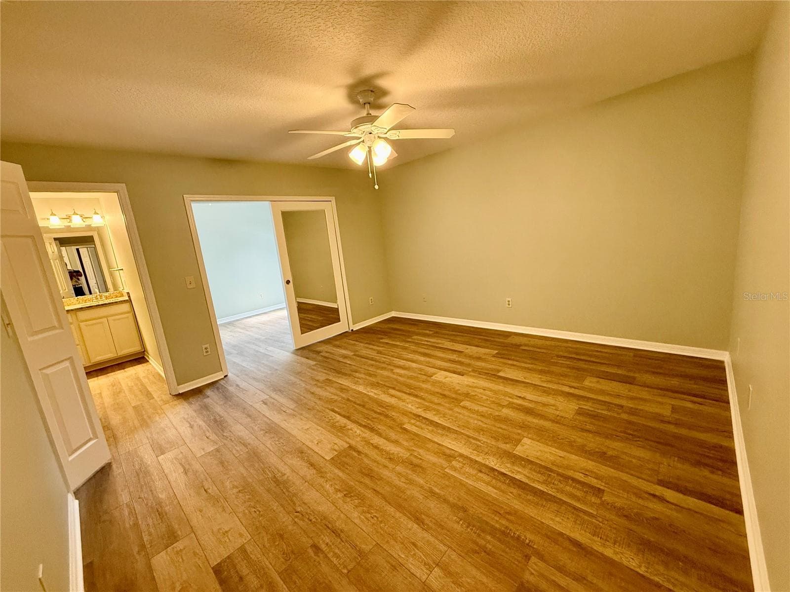 1662 TREMONT LANE — photo 18 of 56