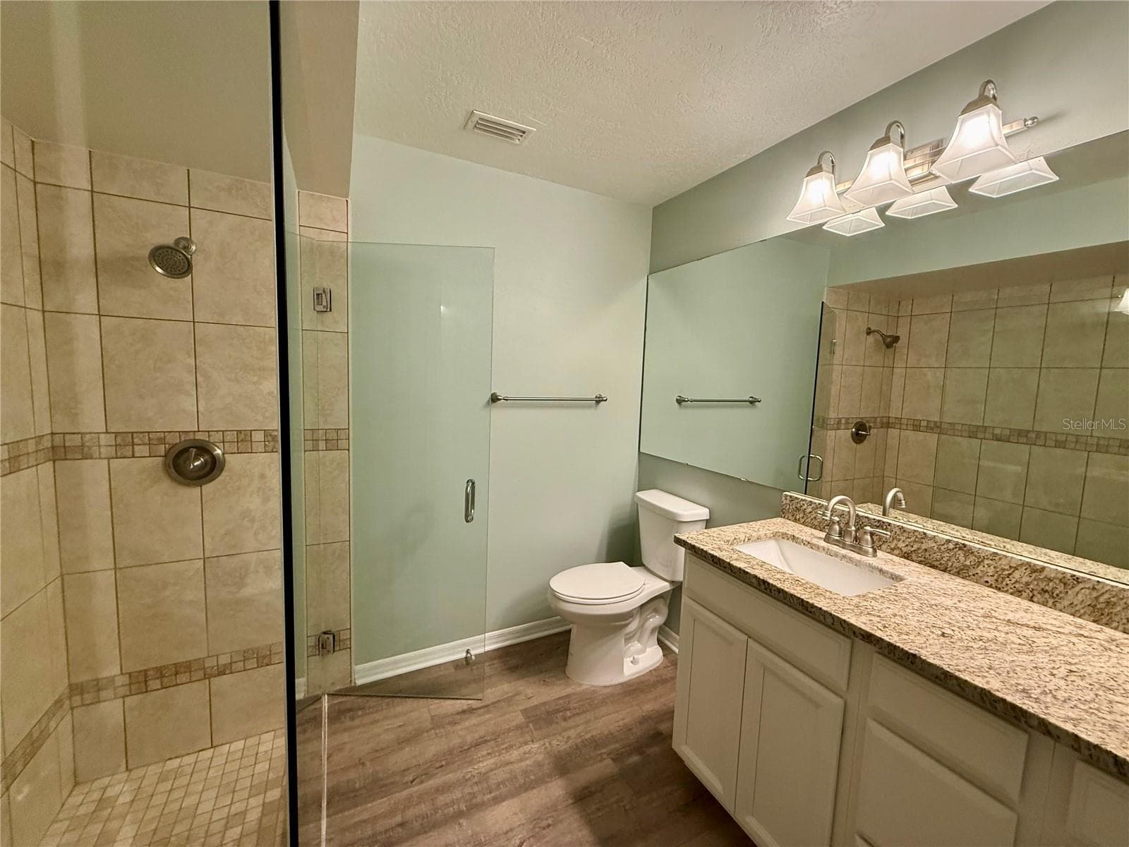 1662 TREMONT LANE — photo 24 of 56