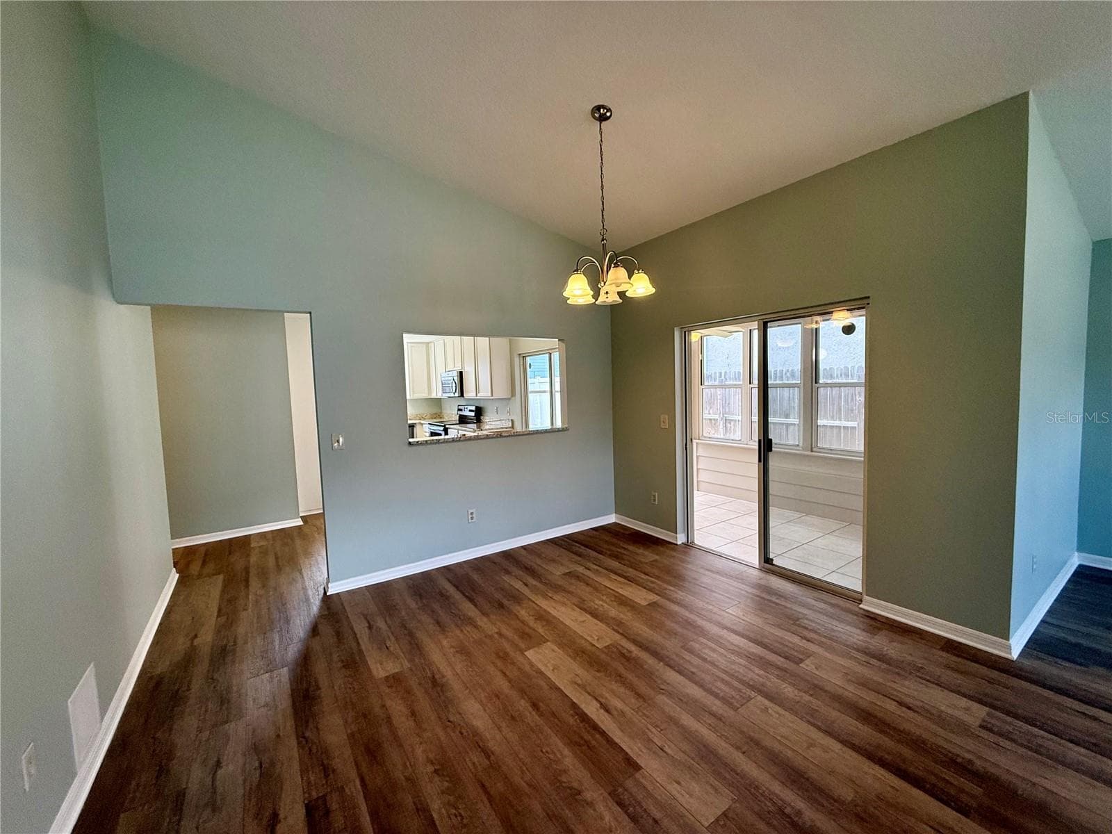1662 TREMONT LANE — photo 7 of 56