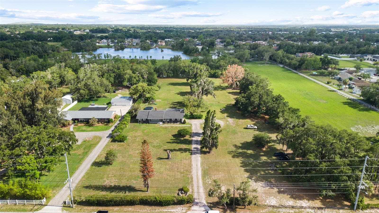 511 LAKE MIRIAM DRIVE — photo 3 of 16