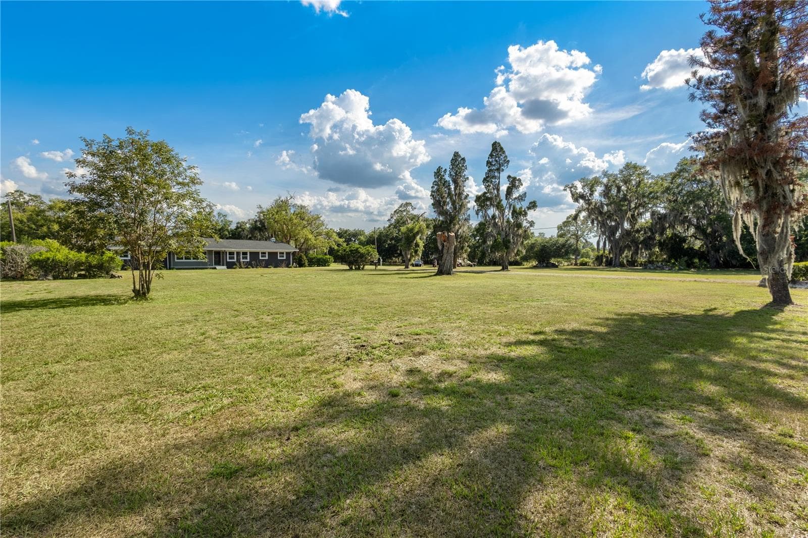 511 LAKE MIRIAM DRIVE — photo 8 of 16