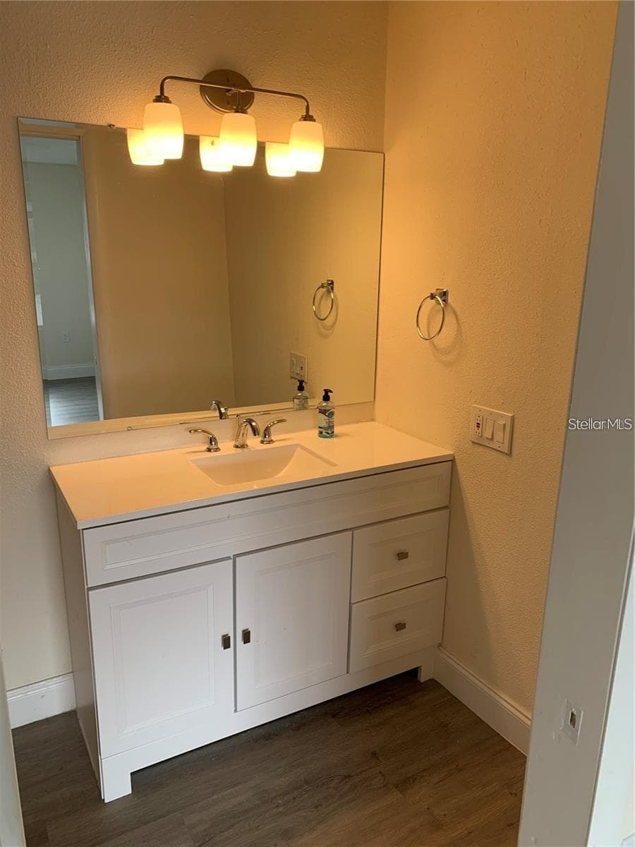 17202 SANDALWOOD DRIVE — photo 9 of 15