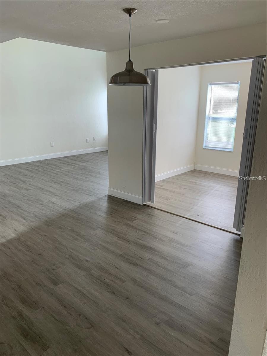 17202 SANDALWOOD DRIVE — photo 7 of 15