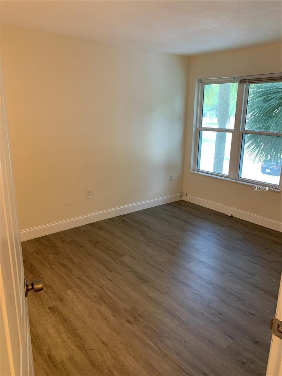17202 SANDALWOOD DRIVE — photo 6 of 15