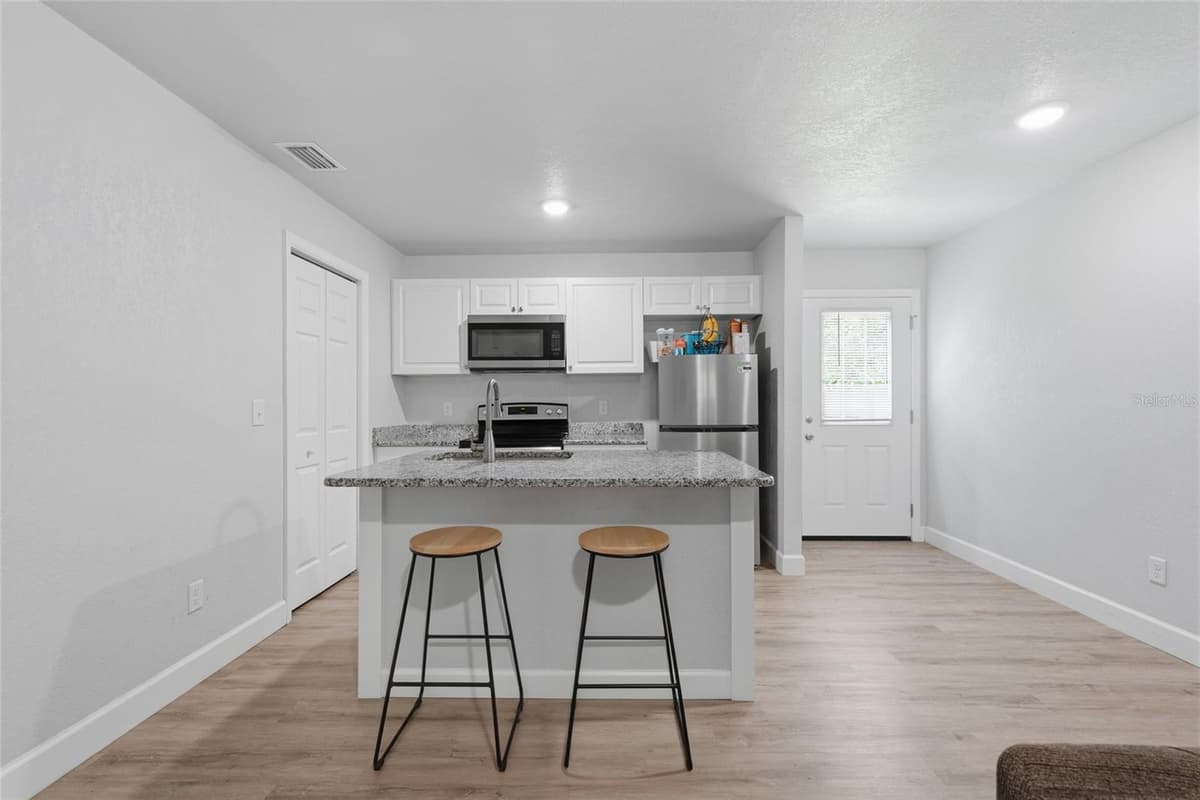 10191 67TH LANE — photo 4 of 27