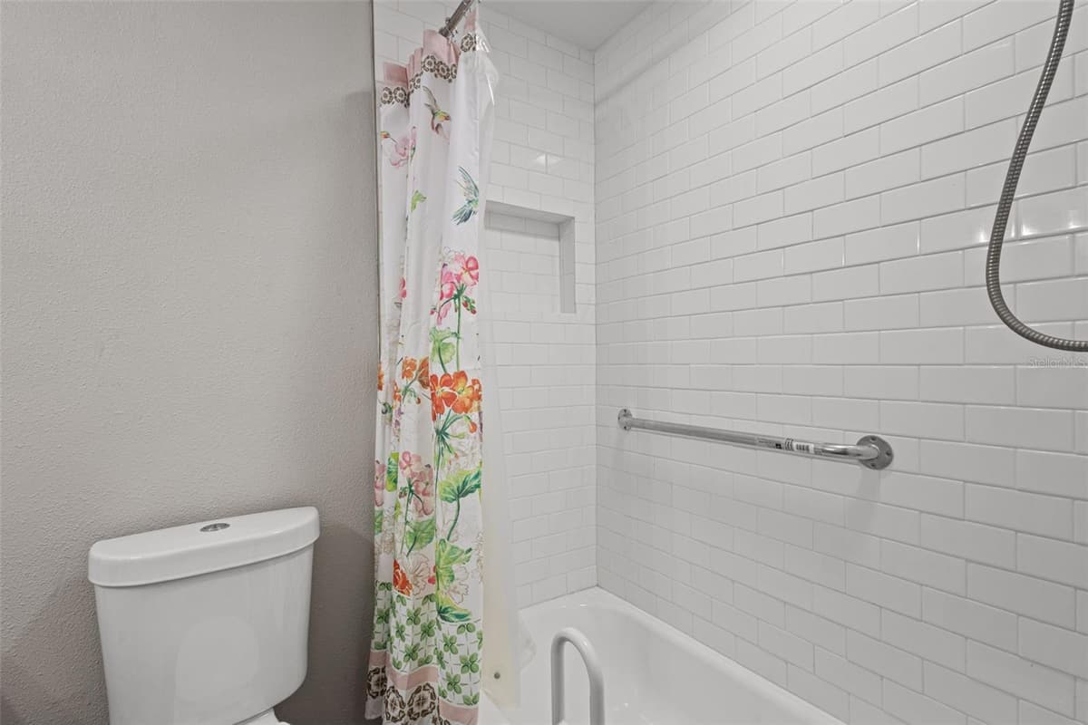 7251 40TH STREET — photo 26 of 50