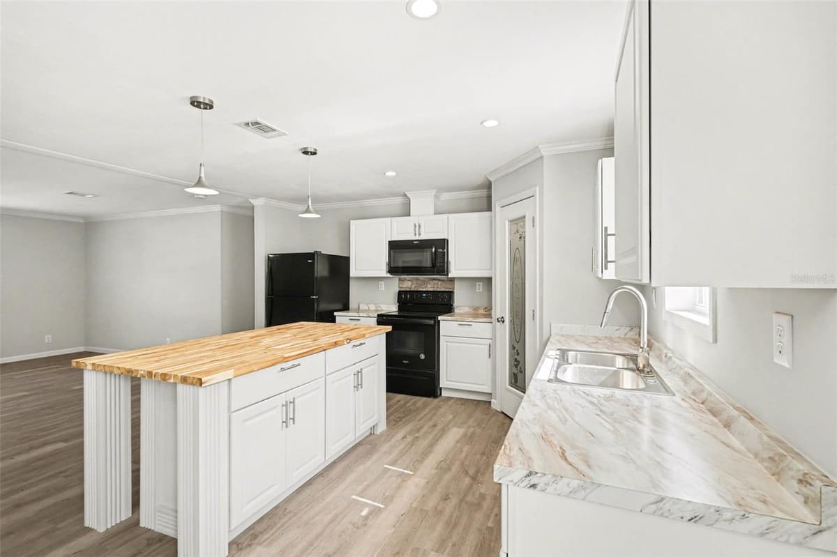 23950 BASS ROAD — photo 3 of 16