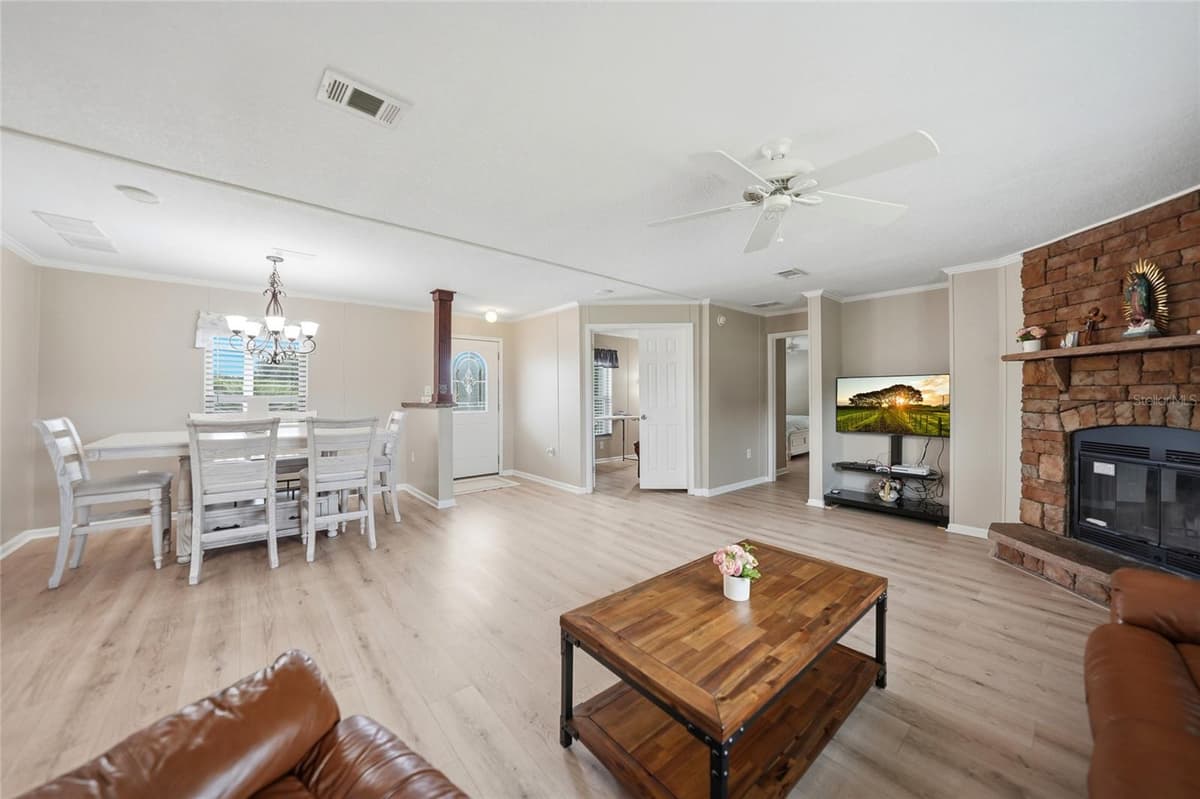 11354 SOUTH HOG BAY AVENUE — photo 9 of 62