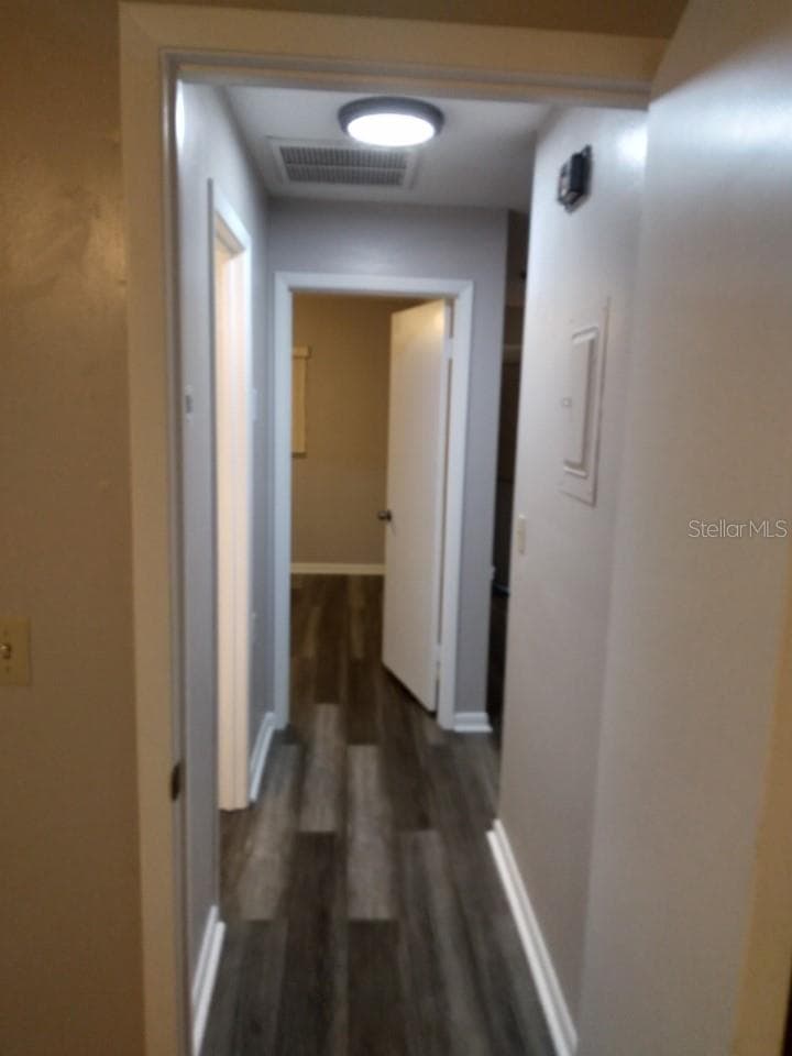 27 RAYMOND STREET — photo 6 of 7