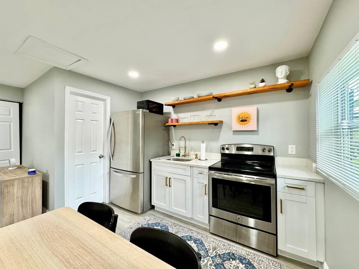 1803 FRIERSON AVENUE — photo 13 of 15