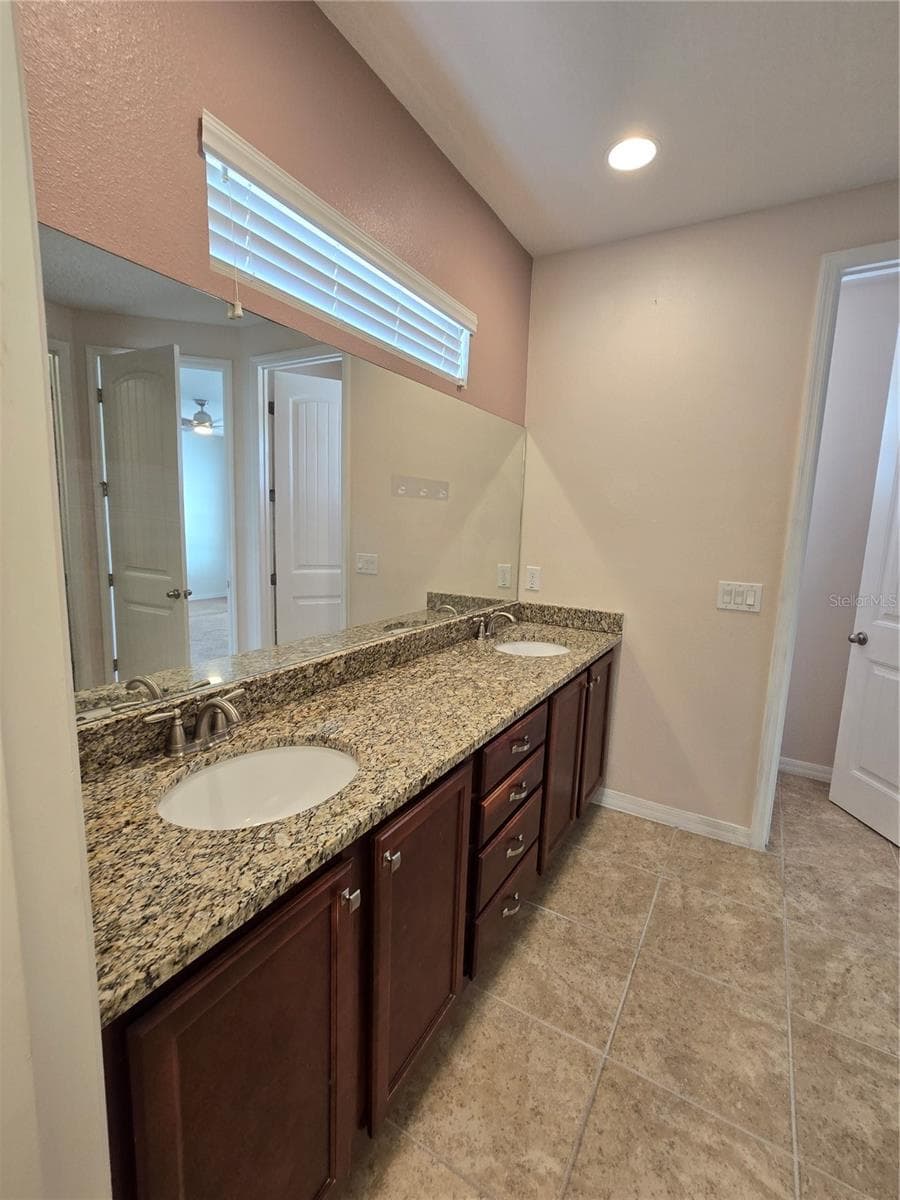 13786 SUMMER HARBOR COURT — photo 24 of 27