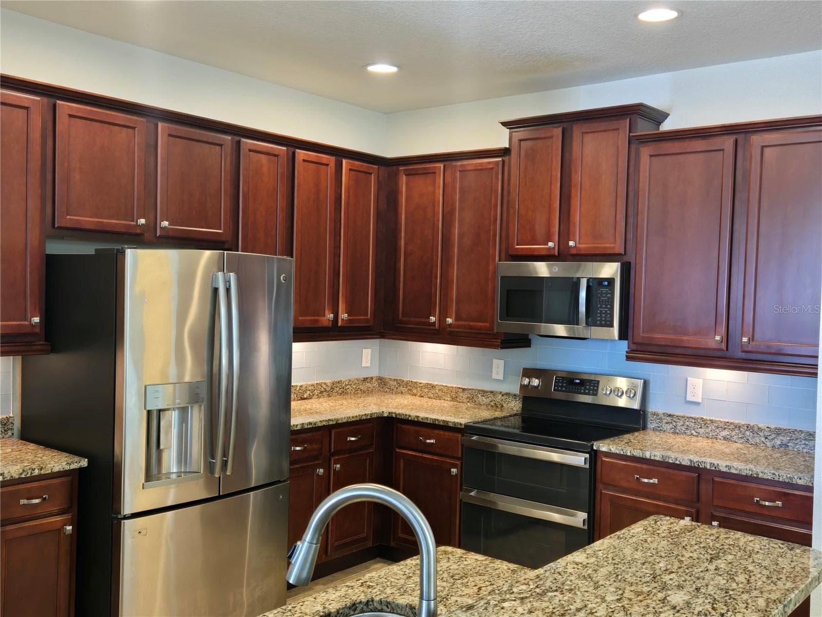 13786 SUMMER HARBOR COURT — photo 10 of 27