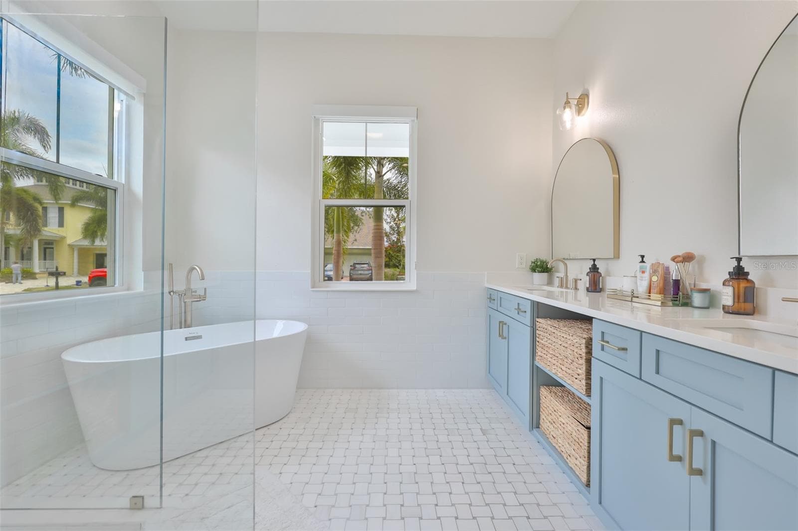 404 ISLEBAY DRIVE — photo 37 of 60
