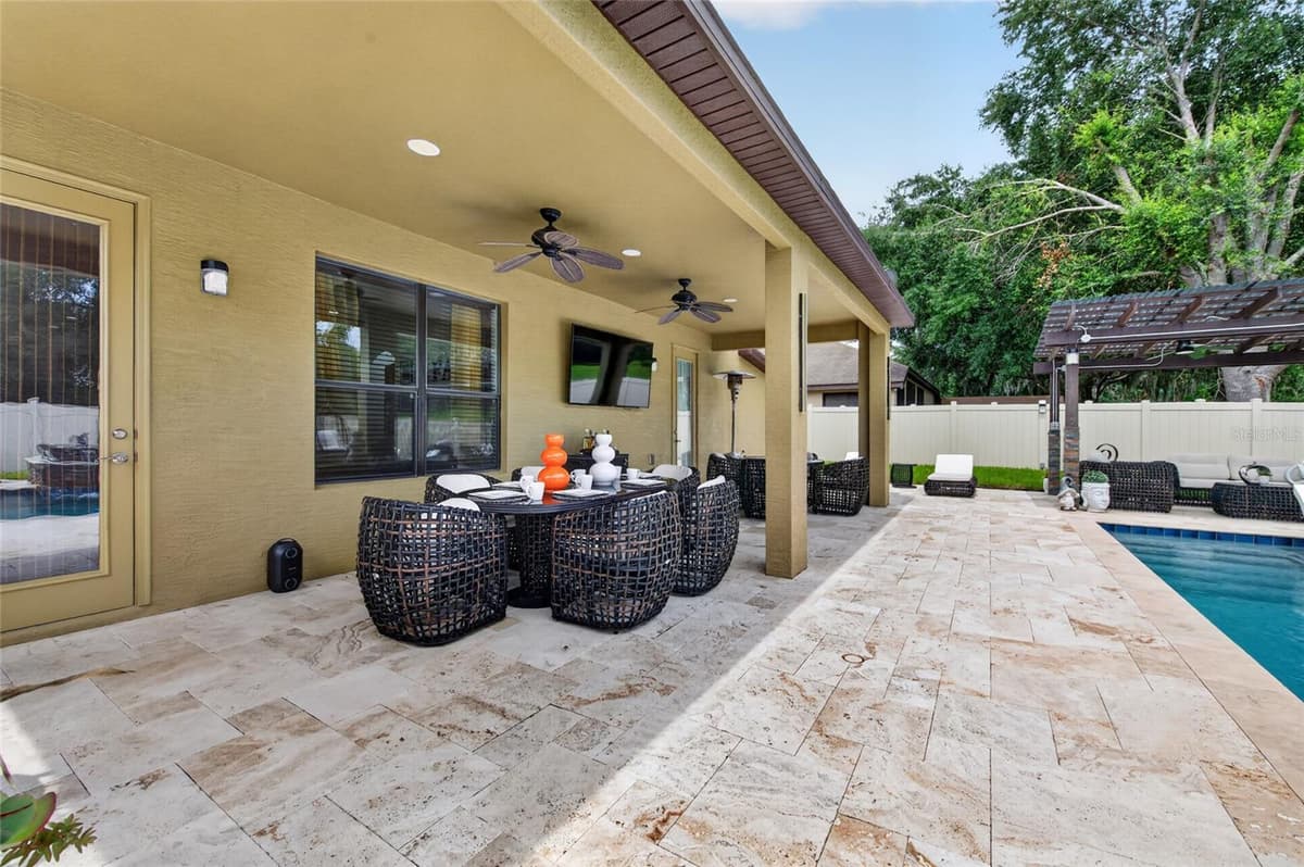 1801 WATERSIDE OAKS DRIVE — photo 32 of 44