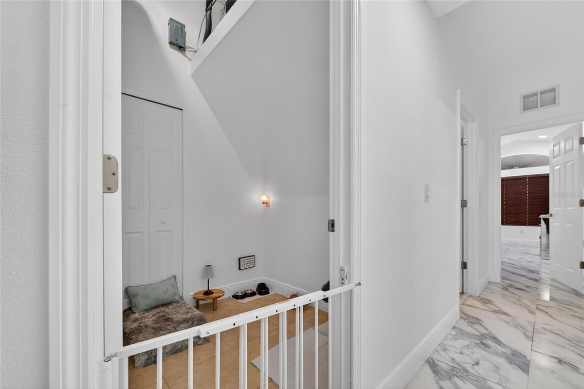 1801 WATERSIDE OAKS DRIVE — photo 25 of 44