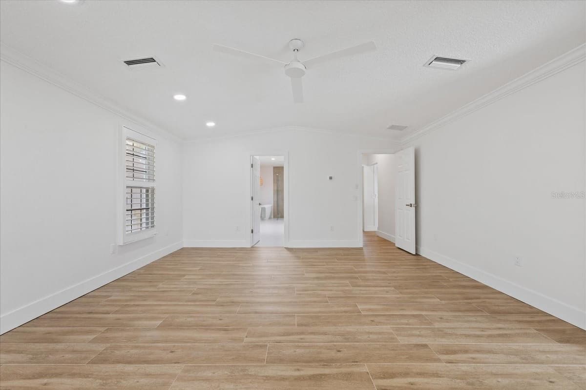 5623 HULL COURT — photo 25 of 98