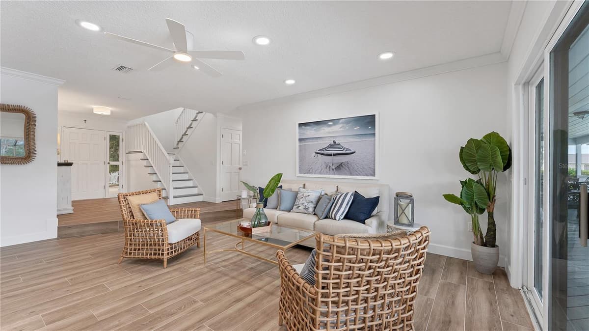 5623 HULL COURT — photo 10 of 98