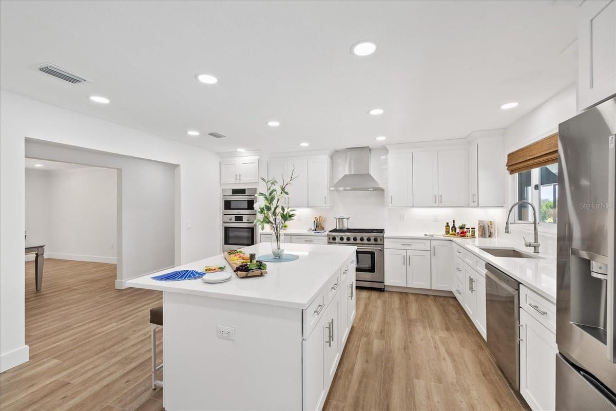 5623 HULL COURT — photo 15 of 98