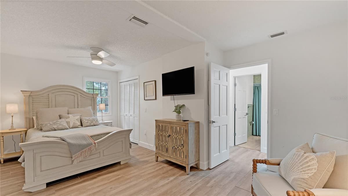 5623 HULL COURT — photo 45 of 98