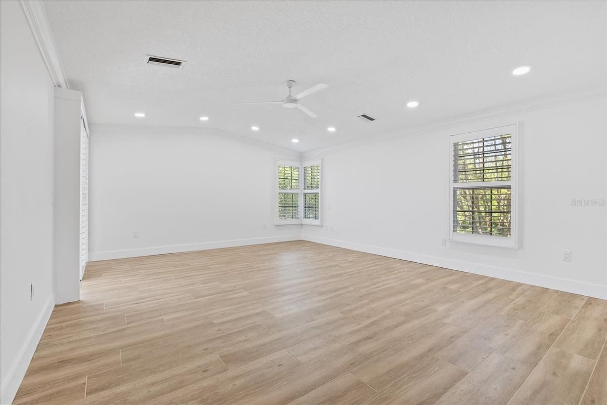 5623 HULL COURT — photo 22 of 98