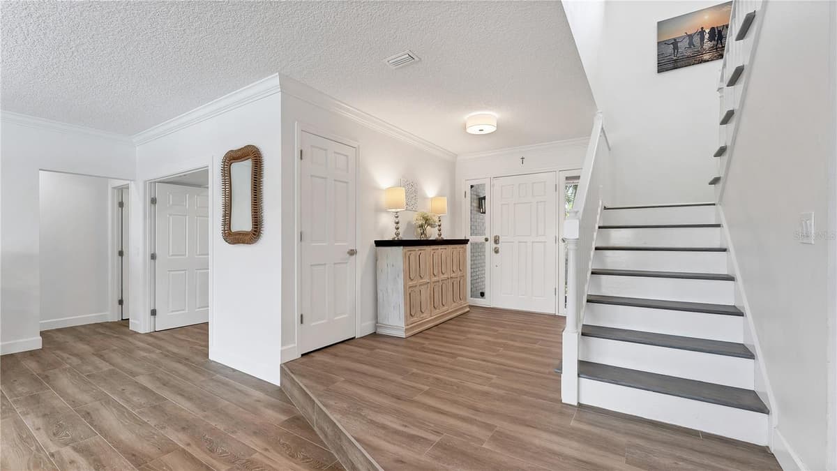 5623 HULL COURT — photo 6 of 98