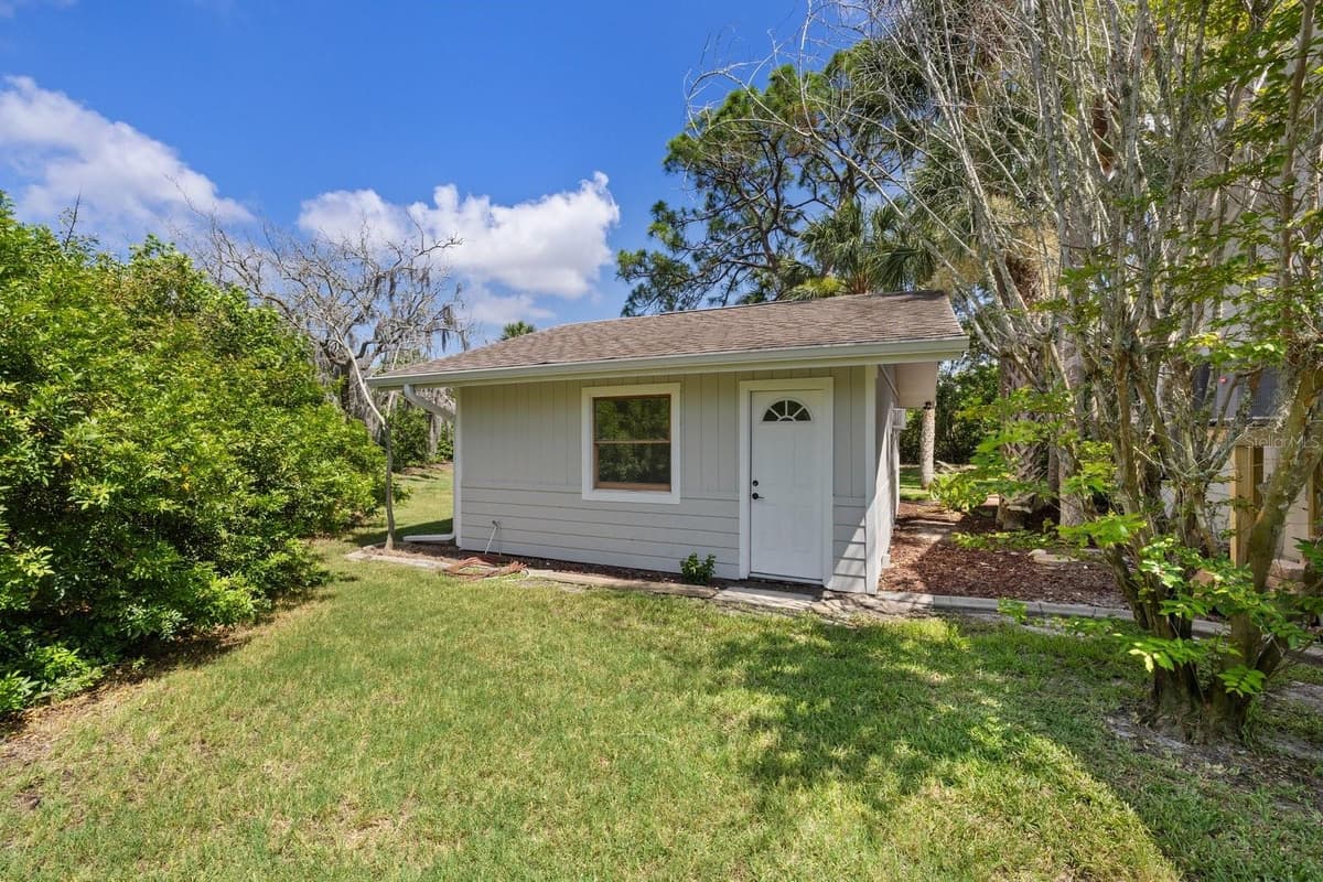 5623 HULL COURT — photo 90 of 98