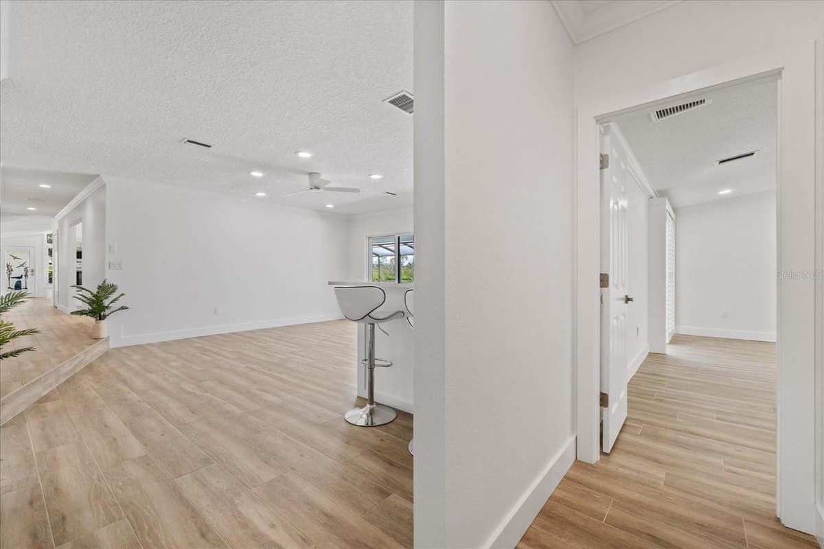5623 HULL COURT — photo 11 of 98