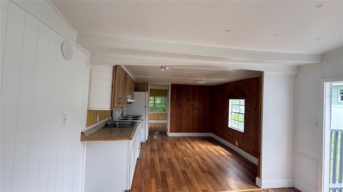 115 WHITFIELD STREET — photo 14 of 28