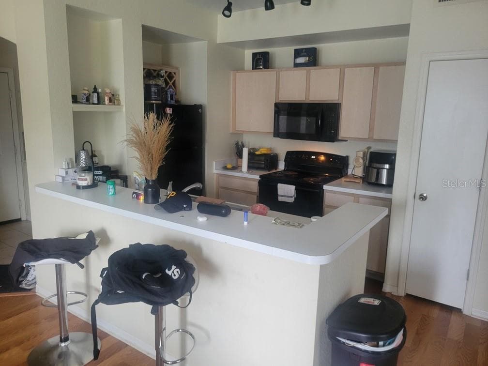 8413 LUCUYA WAY — photo 8 of 15