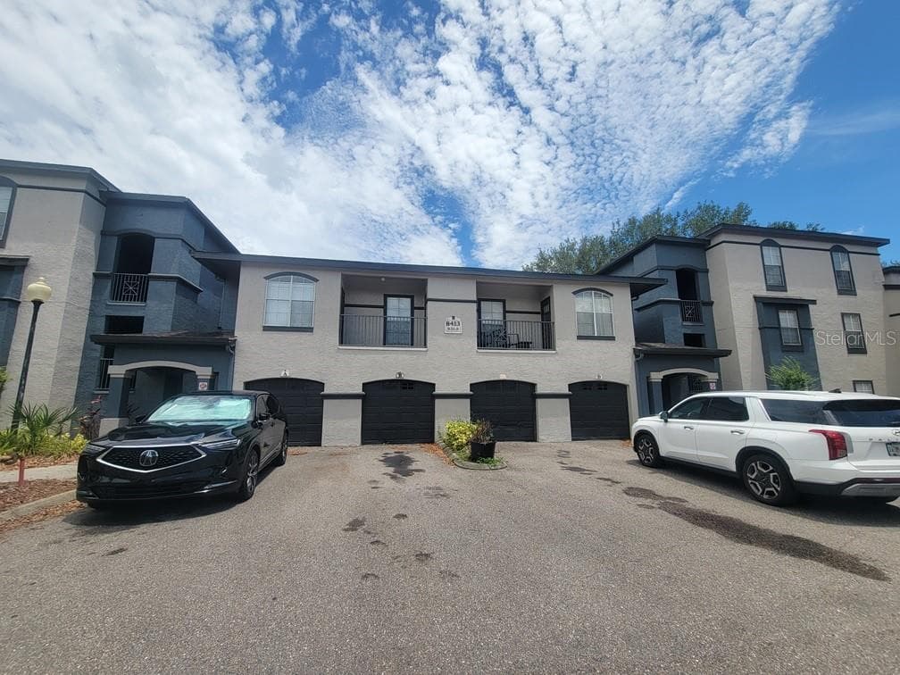 8413 LUCUYA WAY — photo 2 of 15