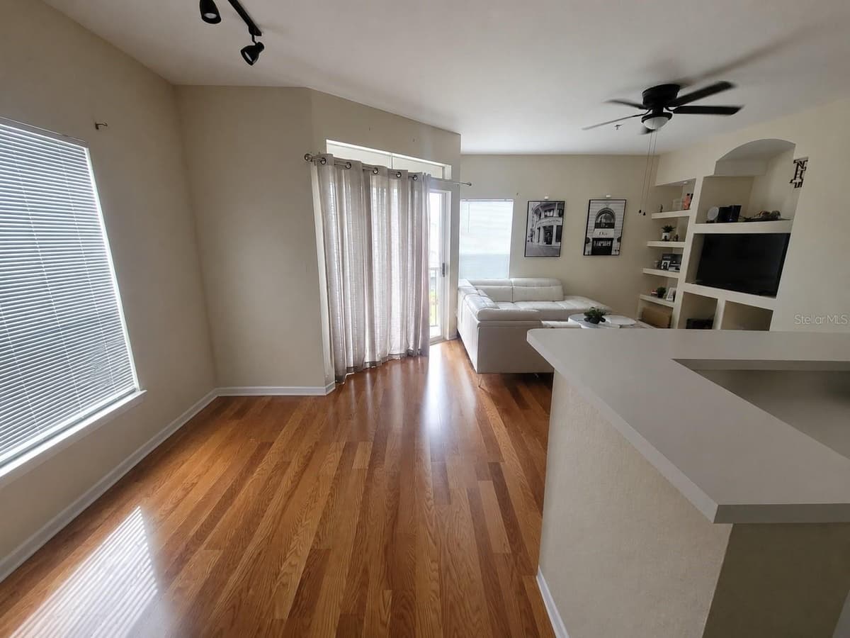 8413 LUCUYA WAY — photo 5 of 15