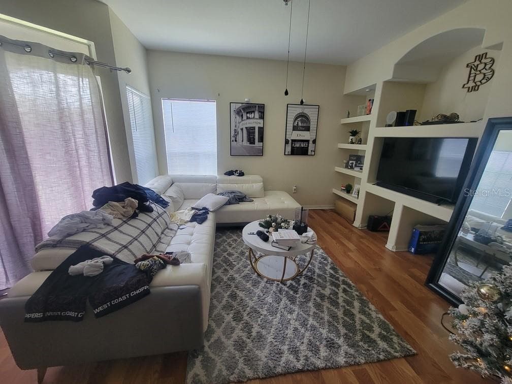 8413 LUCUYA WAY — photo 3 of 15