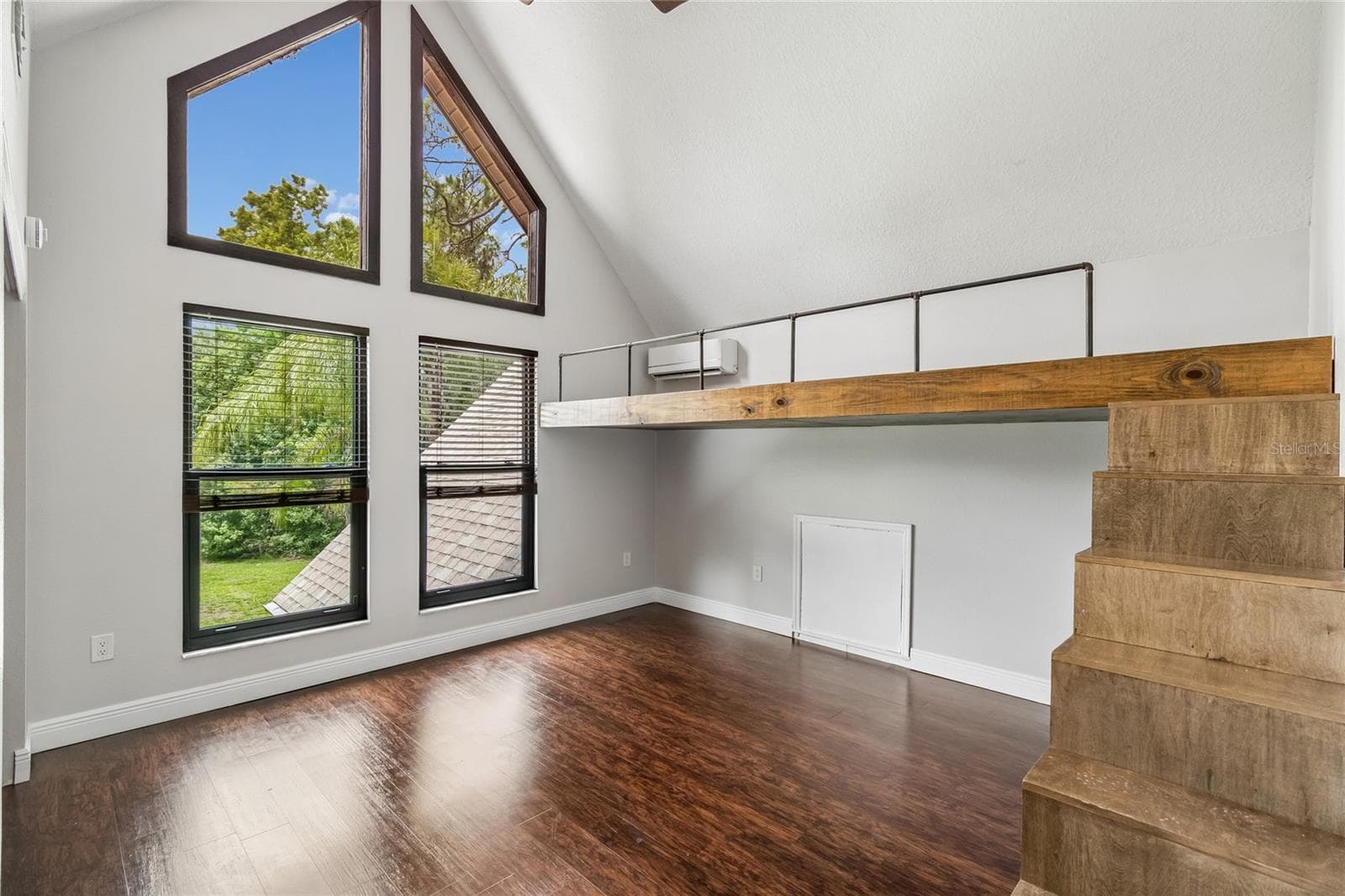 2120 MARQUIS COURT — photo 30 of 52
